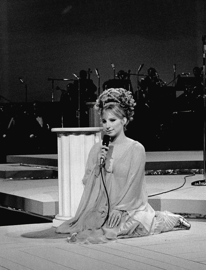 Barbra Streisand en el programa de televisión Ed Sullivan Show, 1969.