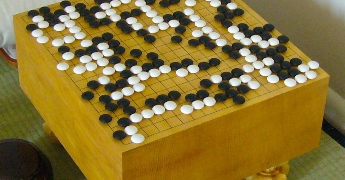El creador de AlphaGo recaudó 1.100 millones para construir una IA que aprende sola. Si funciona, redefine la inteligencia artificial desde los cimientos.