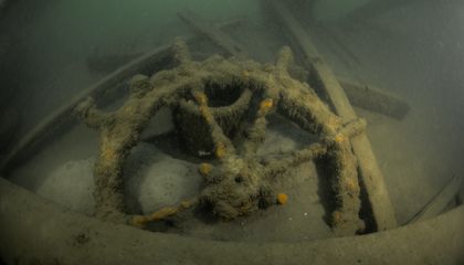 El barco que salió cargado de piedra, se hundió en 1868 y volvió como una cápsula de tiempo