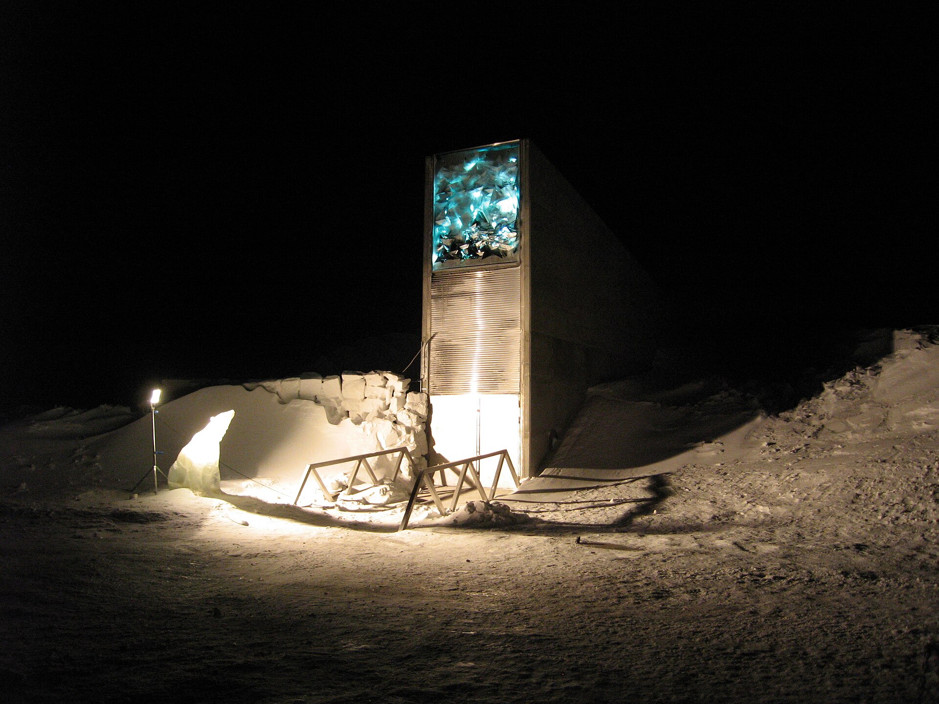 El bunker del fin del mundo: la bóveda de semillas que Noruega construyó dentro de un glaciar para salvar la agricultura humana